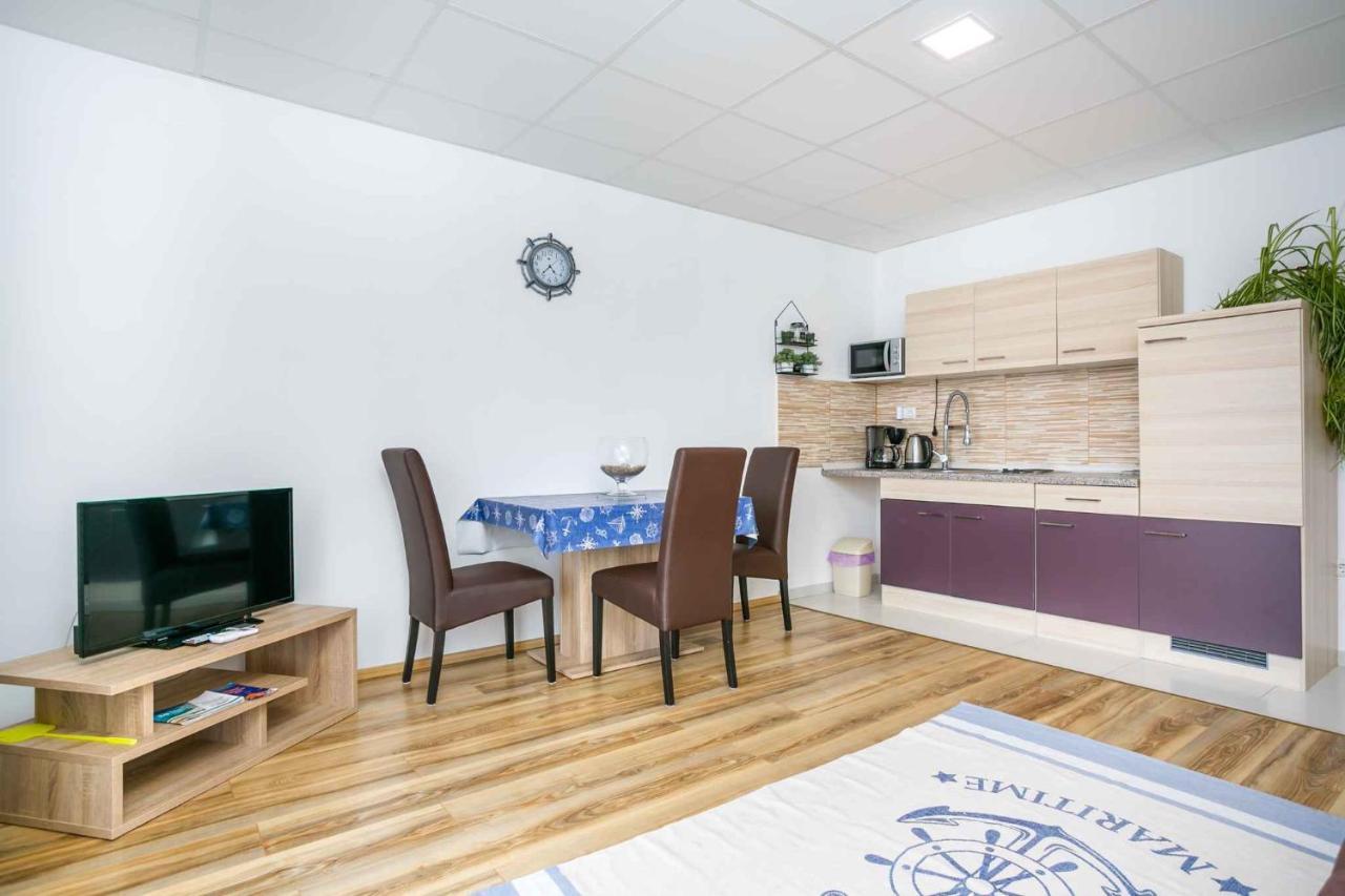 Apartments In Cizici/Insel Krk 31083 Eksteriør billede